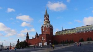Москва. Красная площадь. Бой курантов