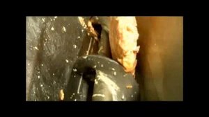 Работа углового волчка Xiaojin JR 130 по измельчению мяса в фарш на производстве