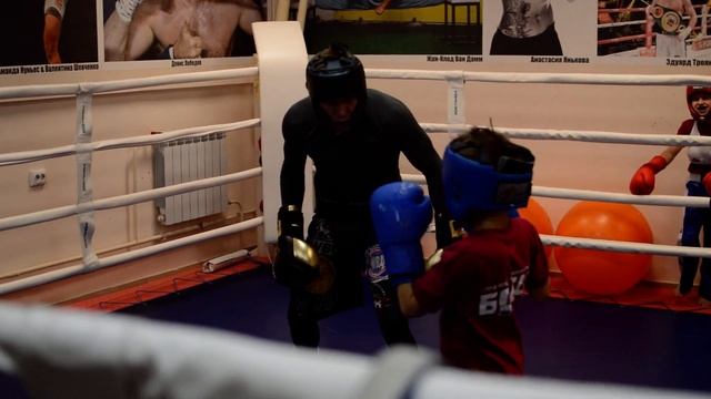 Марк Урванов мастер-класс в клубе "Боец" смотреть онлайн