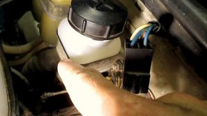 КУДА УХОДИТ ТОРМОЗНАЯ ЖИДКОСТЬ.