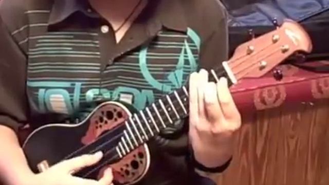 Let It Be - A Short Ukulele Solo смотреть онлайн