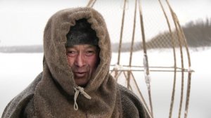 Рыбалка гимгой на севере. Большая плетеная рыболовная ловушка