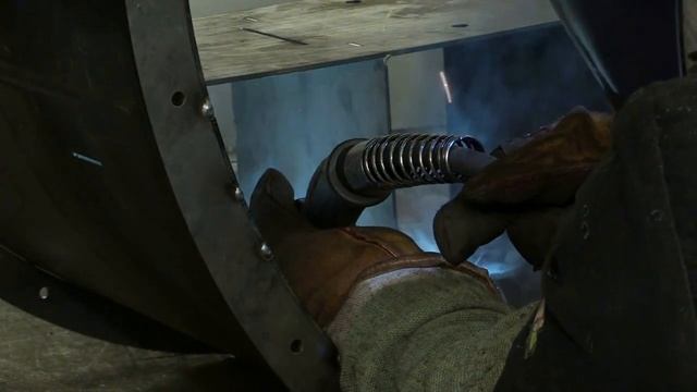 Участок аргонно-дуговой сварки| ИЗМЕТАЛЛА