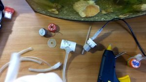 АКВАРИУМНЫЙ КОМПРЕССОР СВОИМИ РУКАМИ ЛАЙФХАК как сделать самому? Кислород для рыб.