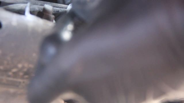 Как убрать стук в рейке BMW | Регулировочный болт гайка рулевой рейки | Стуки в рулевой рейке смотреть онлайн