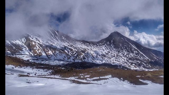 Как подняться на Арагац - самую высокую гору Армении смотреть онлайн