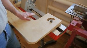 Точим шары из дерева. Balls made of wood.