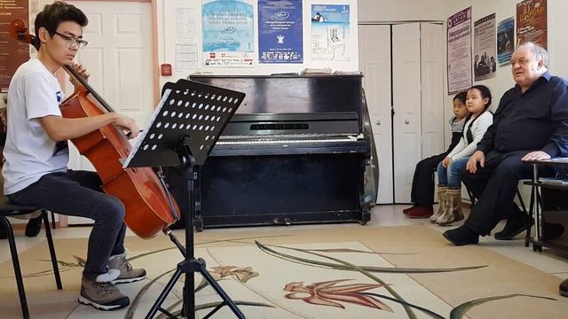 Мастер класс у виолончелиста Алексея Селезнёва. Часть 9. Айыллаан Саввинов. смотреть онлайн