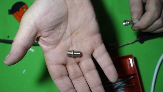 КАК правильно СОЕДИНИТЬ антенный КАБЕЛЬ телевизора. смотреть онлайн