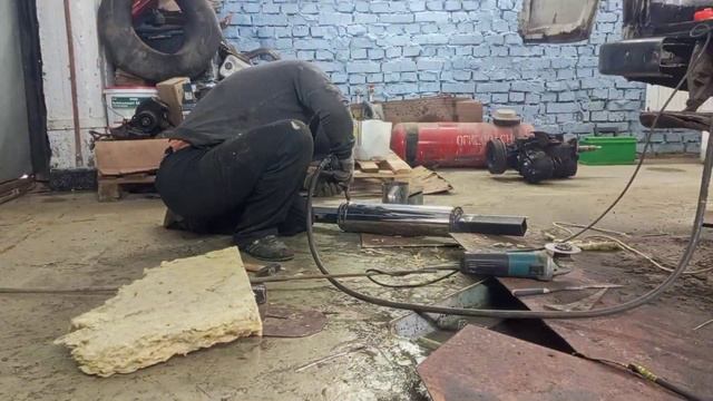 глушитель из подручных материалов на ауди 80