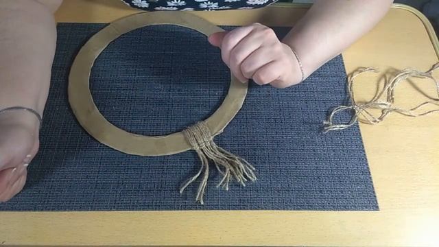 Декор из джута.  Рамка для зеркала