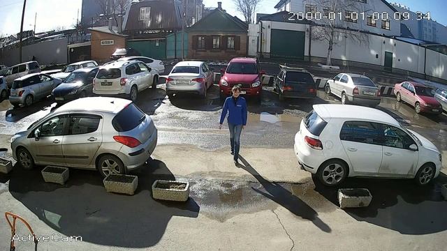 Сравнительное видео с IP камеры ActiveCam AC D2121 IR3 смотреть онлайн