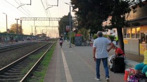 Лазаревский жд вокзал. Вечером и ночью. До свидания лето.10 сентября 2023. Днем жарко+28С, вода +27