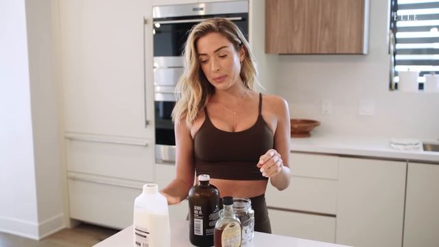 Kristin Cavallari Doesn't Wash Her Face In The Morning & Achieves Dewy Glow | Waking Up With | ELLE