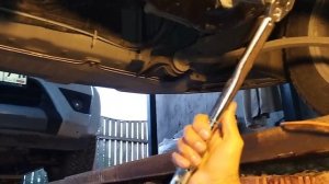 Лада Гранта Кросс. 35097 км. 4-я замена масла. ZIC TOP 5w-40 после 12000 км по Москве и трассе.