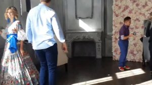 Девушки, кролик и Shauma Girls, rabbit and Schauma