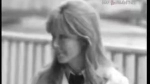 Марина Влади с сёстрами на VI Московском кинофестивале, июль 1969 года