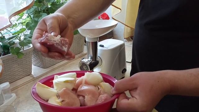 ОБЗОР БЮДЖЕТНОЙ ЭЛЕКТРОМЯСОРУБКИ/РЕАЛЬНЫЙ ТЕСТ ДЕШЁВОЙ БЫТОВОЙ ТЕХНИКИ/DL 6100M