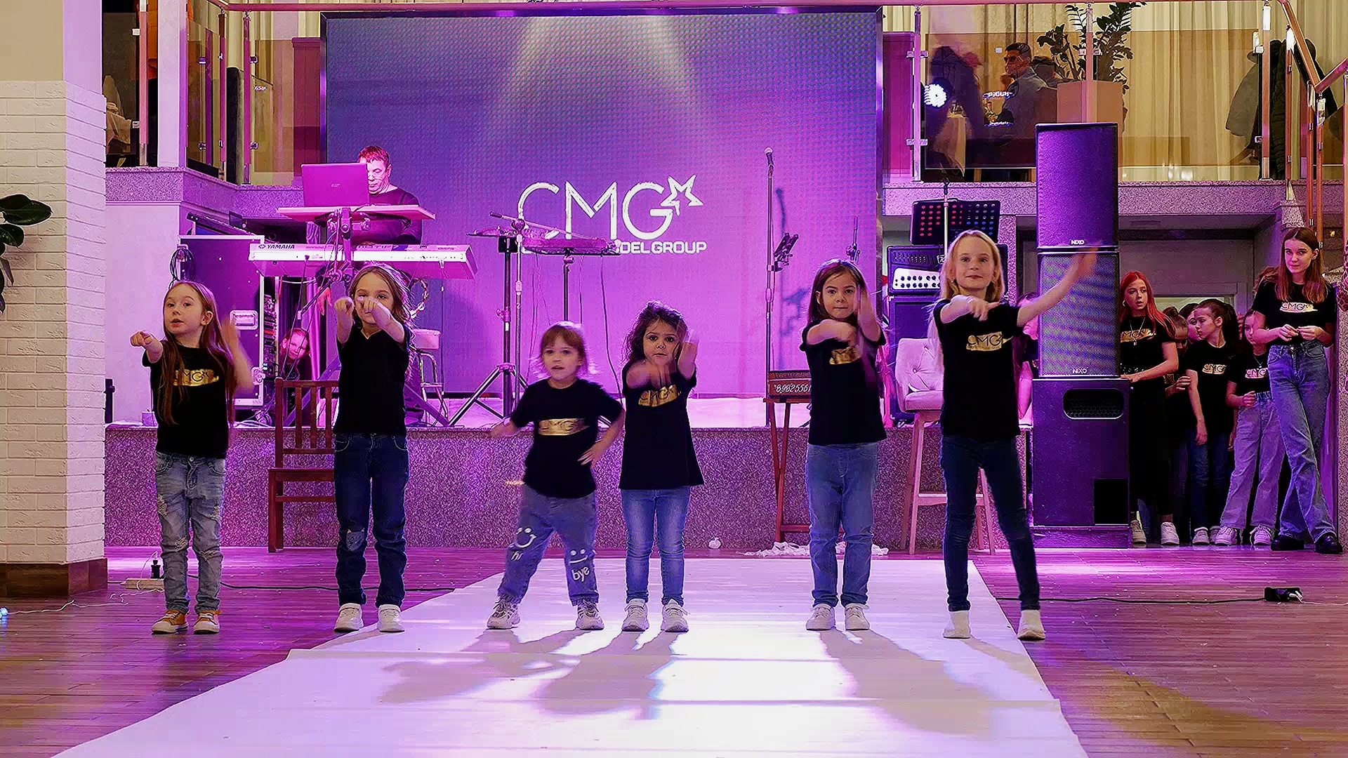 ДЕТСКИЕ ТАНЦЫ "ПИКАЧУ" / 1000планет