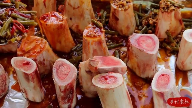 Cow Bone Marrow ON FIRE! Incredibly Delicious DRINKABLE Marrow! | Uncle Rural Gourmet смотреть онлайн