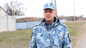 В Херсонской области полицейские помогли потушить пожар в селе Стрелковом Генического района