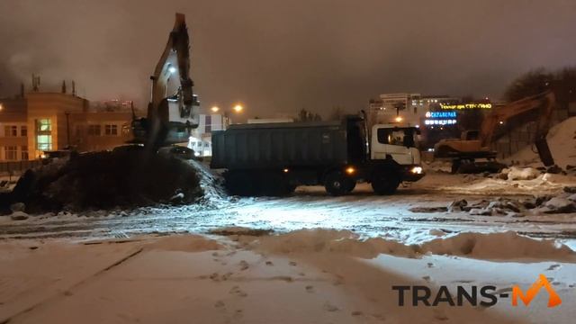 Вывозим остатки грунта с объекта в Строгино