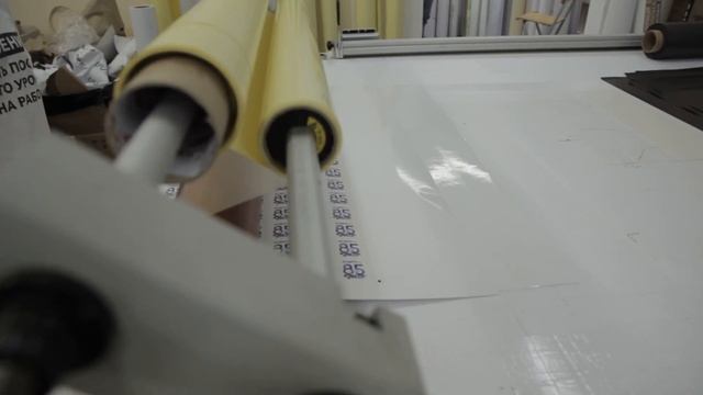 Как изготовить на заказ индивидуальные магниты на холодильник или печать на магнитиках любой формы.