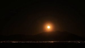 Pink Moon Rise over Utah lake - April 2020