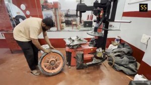 NEW TYRES FOR MY BIKE || MRF REVZ D (DUAL PURPOSE TYRE) ||