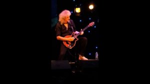 Brian May Guitar Solo
