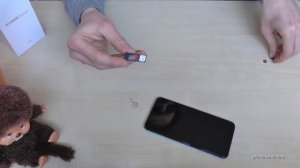 Huawei P Smart (2019): How to insert the microSD card. Installation of the micro SD