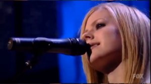 Avril Lavigne - Nobody's Home Acoustic LIVE