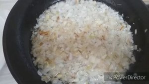 Назад в СССР: Салат из редьки с мясом и луком.