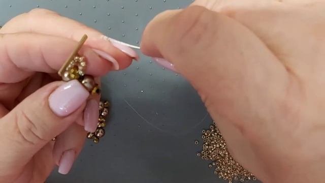 ПОДРОБНЫЙ МАСТЕР-КЛАСС..БРАСЛЕТ ИЗ БИССЕРА СВОИМИ РУКАМИ.. SELBSTGEMACHTE PERLEN ARMBAND...