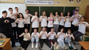 Выпускники благодарят своих учителей