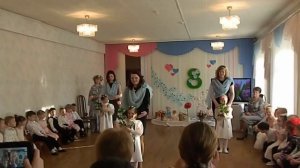 Танец с мамами "Мама- роза моя" танцевальная композиция в детском саду