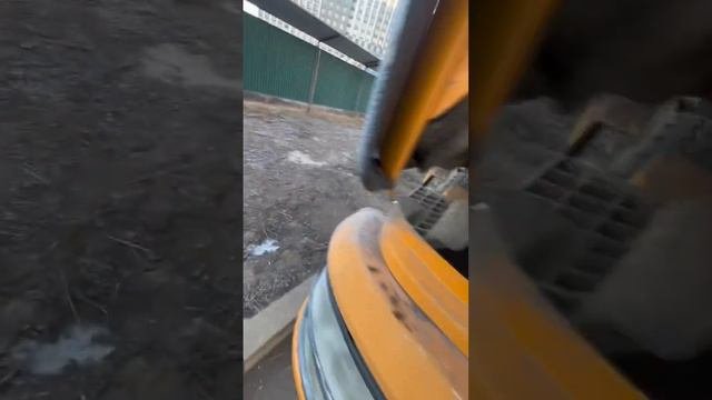 Замена троса газа#шакман#самосвал#ремонтавто#водитель#спецтехника#автозапчасти