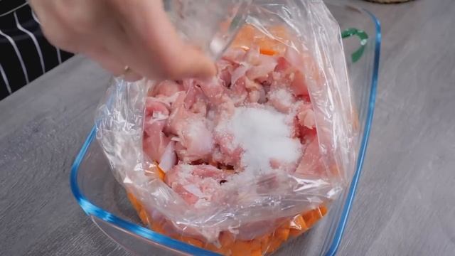 ГРЕЧНЕВАЯ КАША С МЯСОМ И ОВОЩАМИ В РУКАВЕ
