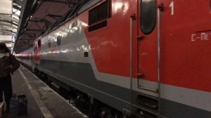 Поезда Санкт-Петербург- Москва. Красная стрела, фирменный поезд Экспресс, двухэтажный поезд, ЭП2К