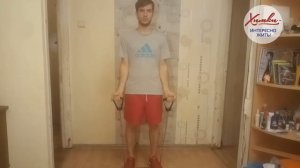 Комплекс упражнений с фитнес-резинкой для укрепления мышц рук и спины