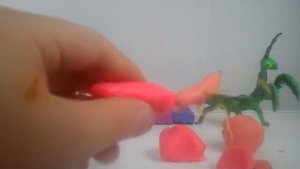 Как слепить цветочного богомола. Леплю насекомых