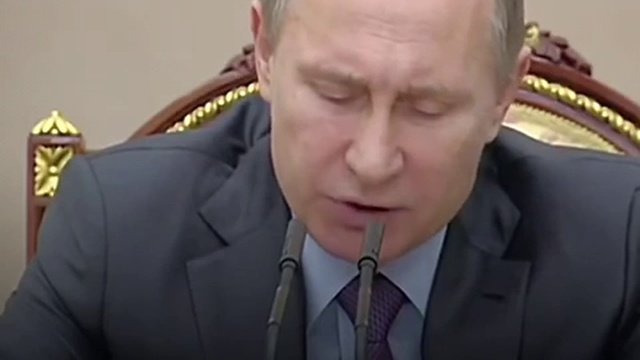 Взорвала интернет.