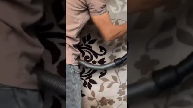 Турбощетка идеальная 😍 чистка мебели и ковров! #химчистка #химчисткамебели #клининг #чисткаковров