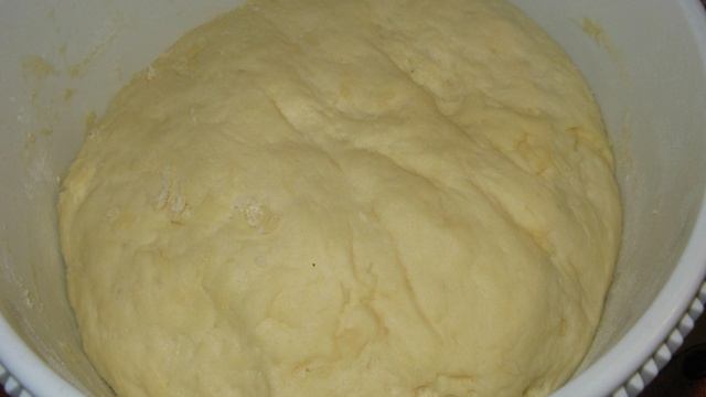 Рогалики из дрожжевого теста