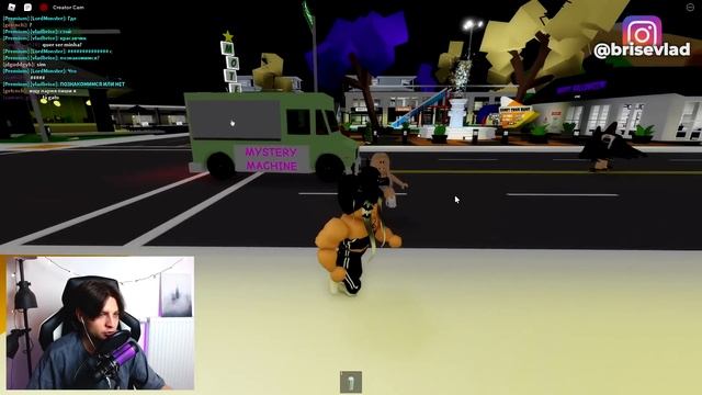 КЛЕЮ МАЛЬЧИКОВ В BROOKHAVEN RP ROBLOX! Троллинг история в Брукхейвен РП Роблокс. смотреть онлайн