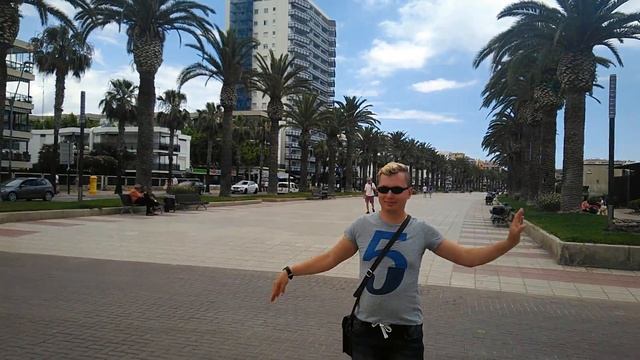 Прогулка по ... Салоу (Salou). Танец медузки среди пальм!
