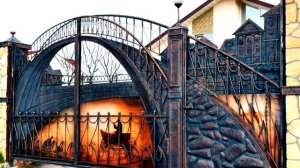 Самые красивые кованые ворота и калитки для дома