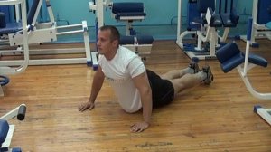 №092 — Отжимания (индийский жим)