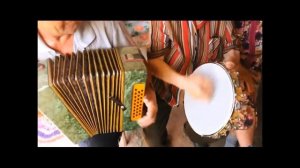 Игра на бубне (ст.Староаннинская Новоаннинского р-на Волгоградской обл.)