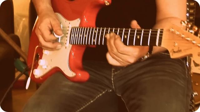 2013 Fender Custom Shop 60´ Strat NOS Fiesta Red смотреть онлайн